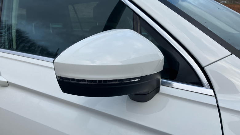 Volkswagen Tiguan 2.0 TDi 150 SE Nav 5dr Diesel Estate